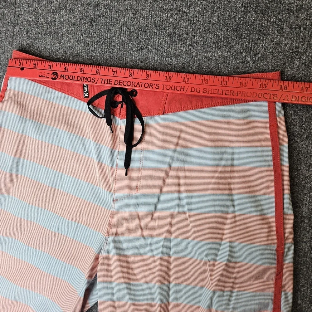 Hurley Mens Boardshorts Size 30 Patriotic Stripe 7 In Inseam Surf Beach Swim - Picture 4 of 7
